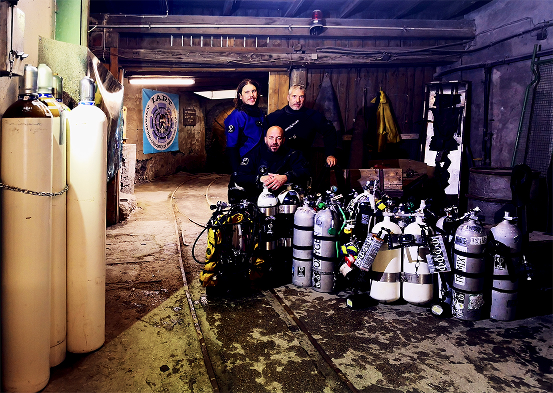 The dive team with all the dive equipment needed to dive the Felicitas Mine