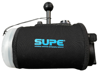 Side view of SUPE D-Pro strobe showing neoprene cover to protect and add slight buoyancy. Photo by Kate Jonker.